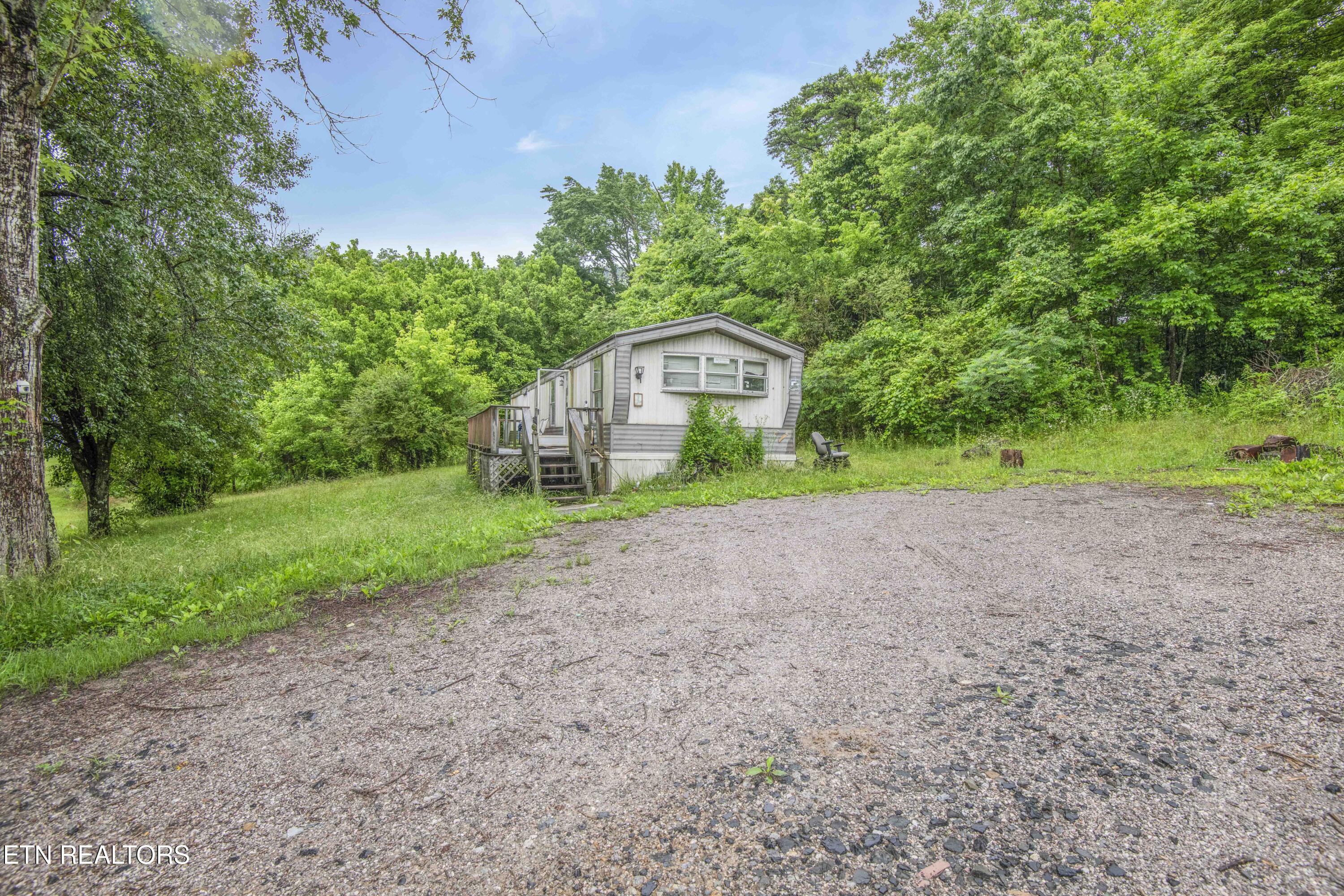 555 Little Valley Road Maynardville, TN 37807 - Photo 33 of 44 64609E73-25D7-4280-95B6-EEDB61A634C8