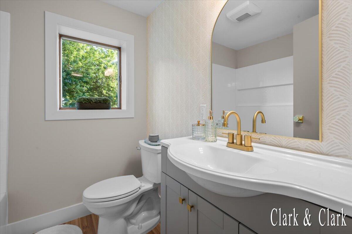 1241 North Newaygo Road Bailey, MI 49303 - Photo 12 of 24 48-INTERIOR 06A