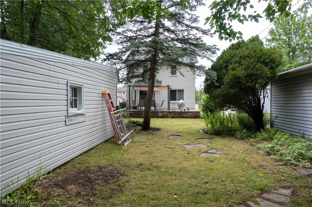 1517 Holmden Road South Euclid, OH 44121 - Photo 6 of 31 Gallery Image 6