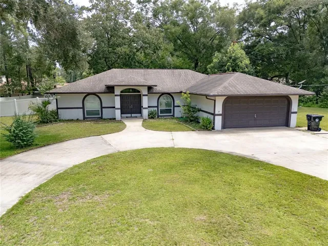 $327,000 | 611 Northeast 10th Boulevard, Williston, FL 32696