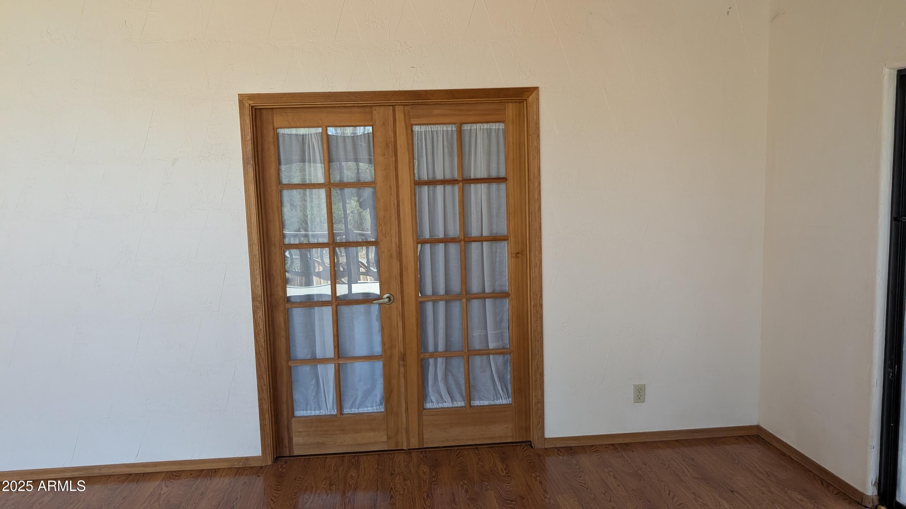 51554 North Signal Mountain Road Miami, AZ 85539 - Photo 8 of 17 Master