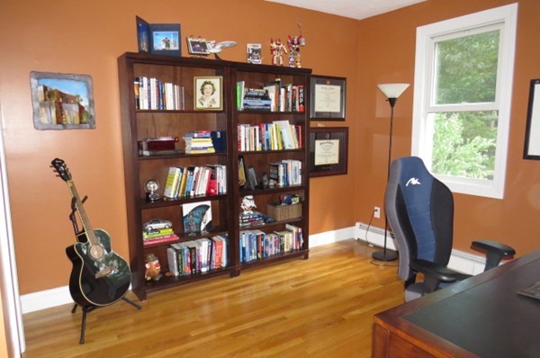 58 Barrett Road Marlborough, MA 01752 - Photo 13 of 30 Gallery Image 13