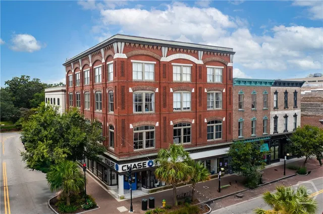 $725,000 | 101 Barnard Street, Unit 203, Savannah, GA 31401