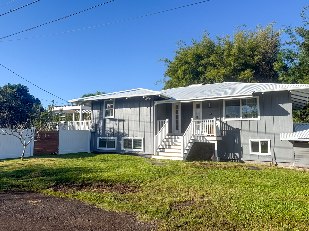 56 Nanea Street Hilo, HI 96720 - Photo 3 of 29 a view of a house with a yard