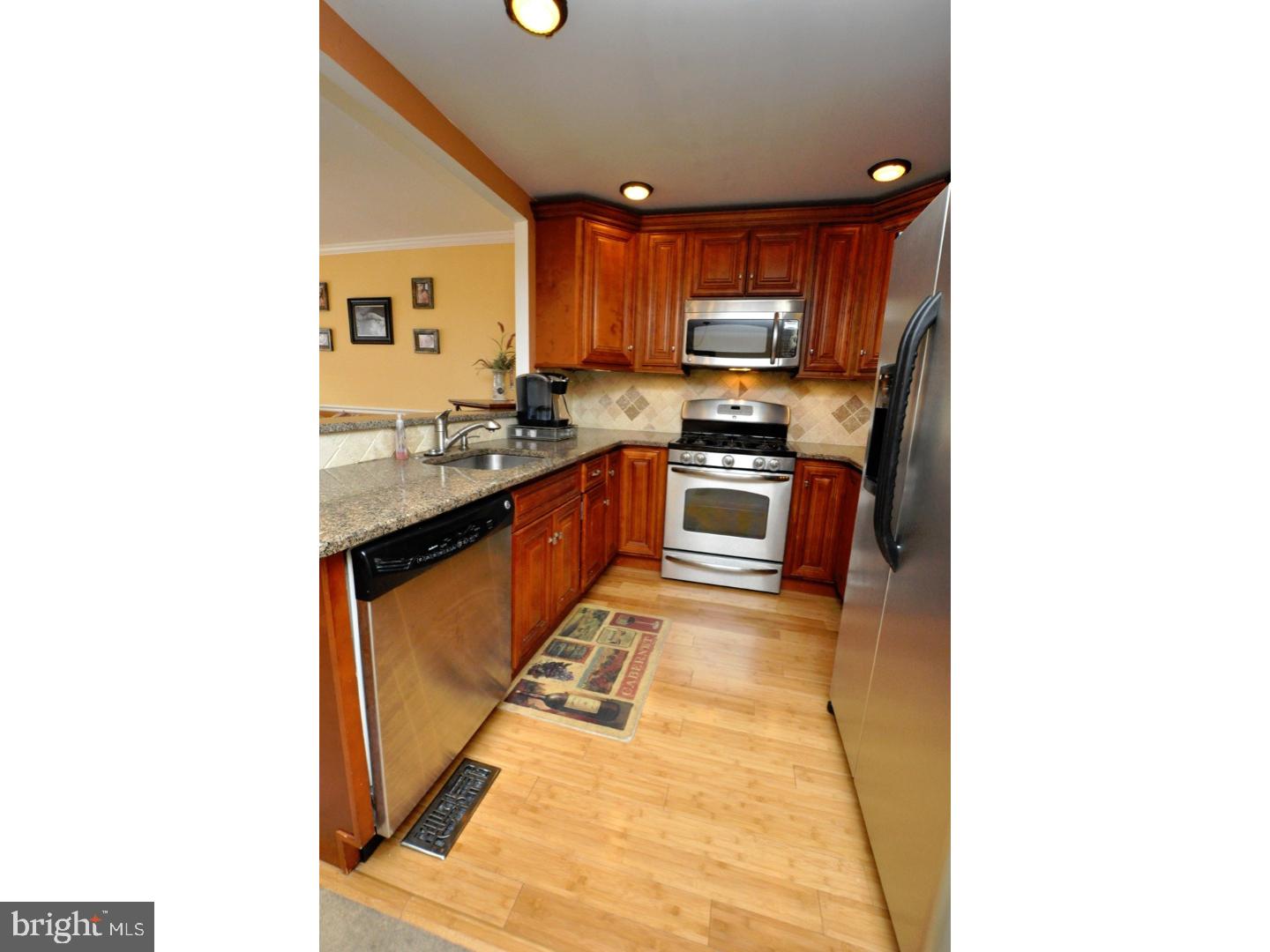 3509 Kyle Road Philadelphia, PA 19154 - Photo 13 of 23 Kitchen