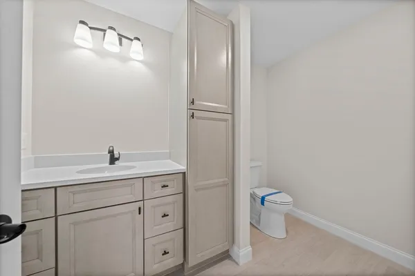 $629,900 | 6 Amanda's Way, Unit 6, Halifax, MA 02338
