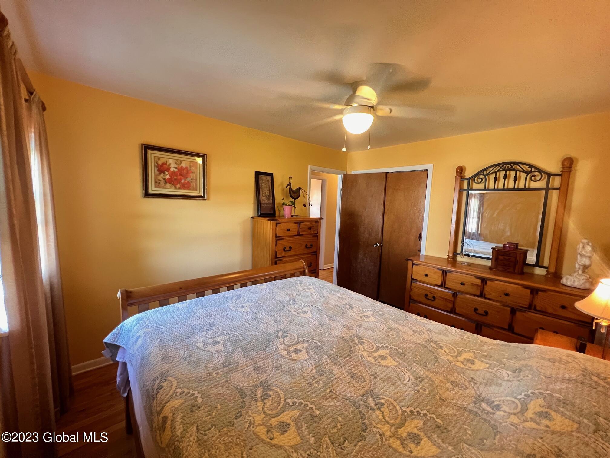 16 Space Boulevard Colonie, NY 12205 - Photo 12 of 26 IMG_1483