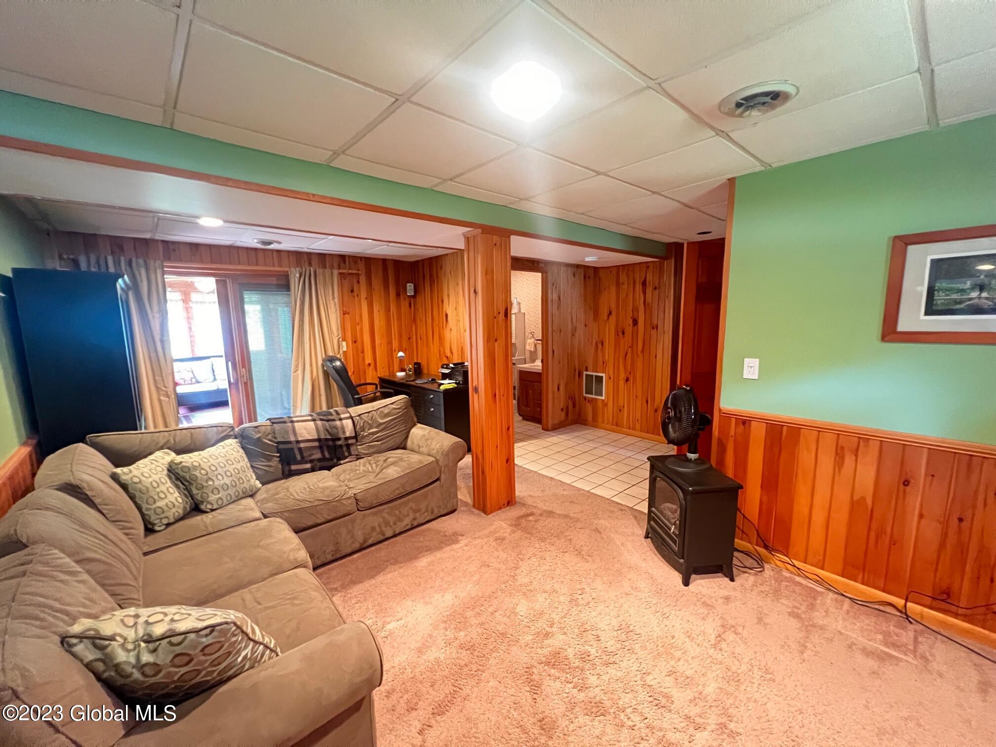 16 Space Boulevard Colonie, NY 12205 - Photo 23 of 26 IMG_1470