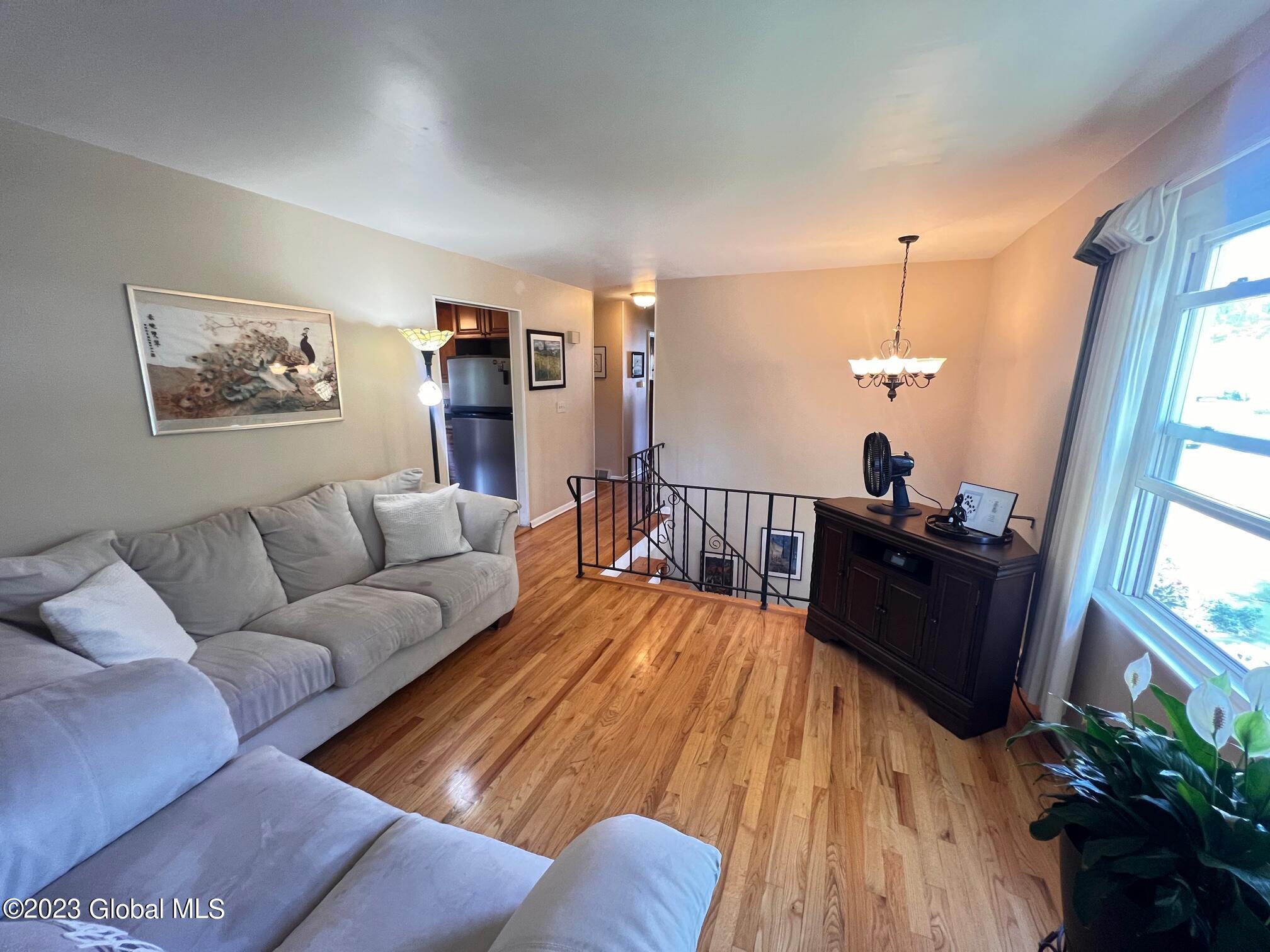 16 Space Boulevard Colonie, NY 12205 - Photo 3 of 26 IMG_1479