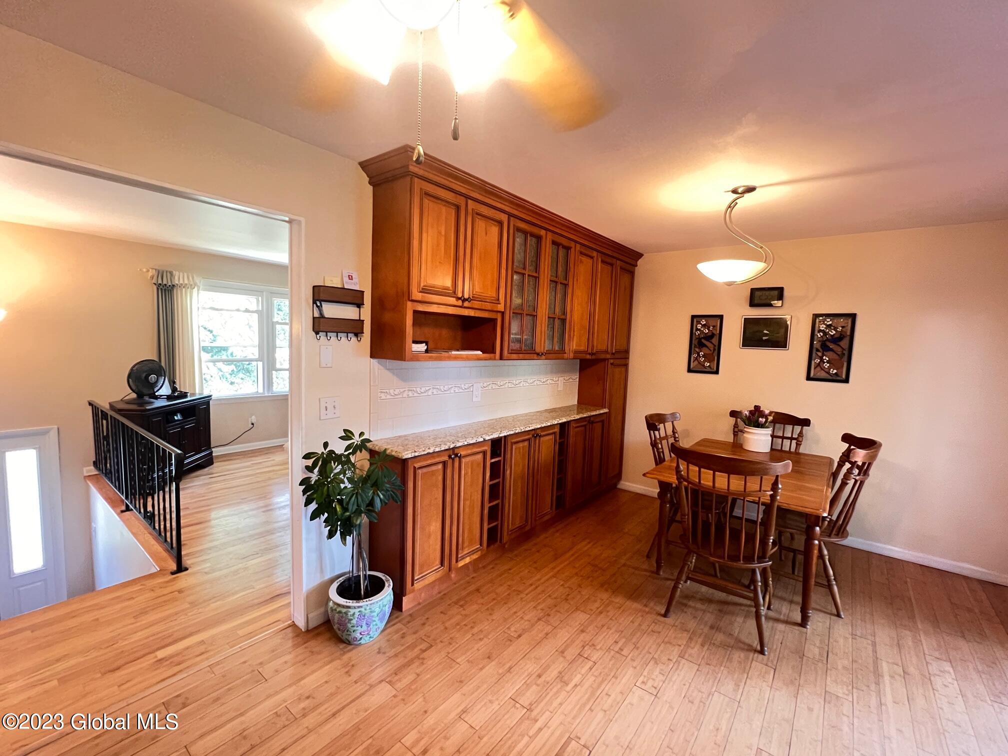 16 Space Boulevard Colonie, NY 12205 - Photo 9 of 26 IMG_1490