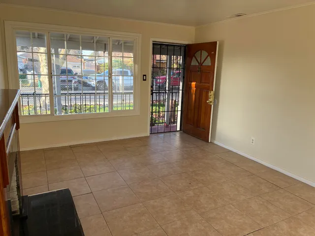 $535,000 | 626 La Prenda Drive, Oakland, CA 94603