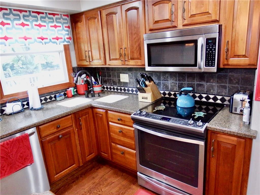917 Ralston Road Indianapolis, IN 46217 - Photo 8 of 45 Gallery Image 8