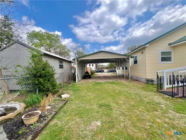 $214,000 | 319 Smith Street, Gonzales, TX 78629