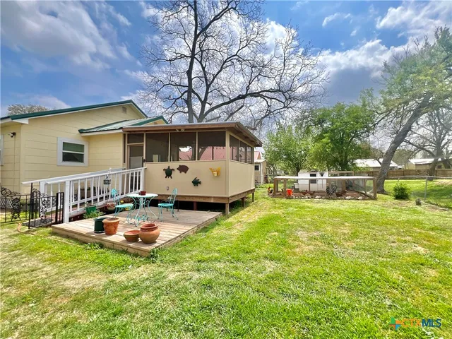 $214,000 | 319 Smith Street, Gonzales, TX 78629