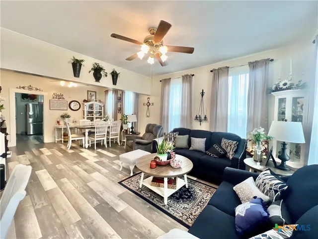 $214,000 | 319 Smith Street, Gonzales, TX 78629