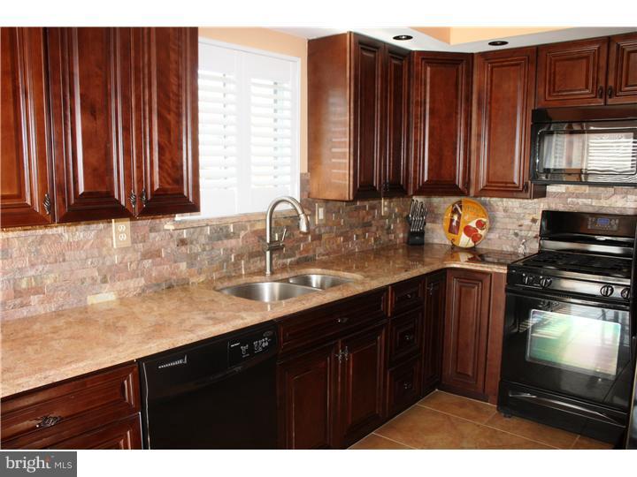 923 Sage Road West Chester, PA 19382 - Photo 11 of 17 Kitchen