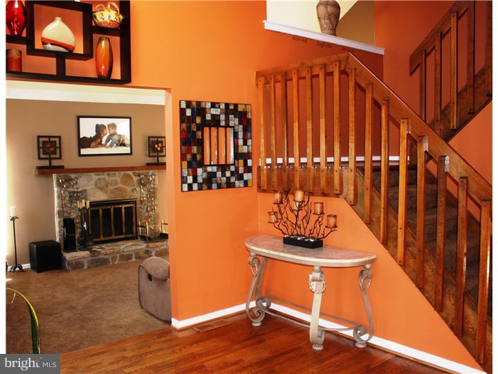923 Sage Road West Chester, PA 19382 - Photo 3 of 17 Foyer