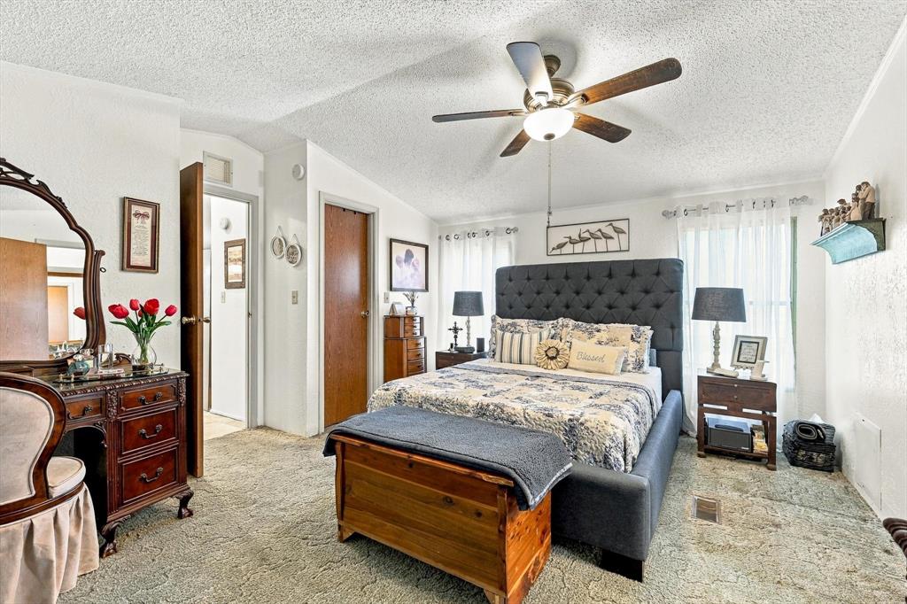 934 Elm Grove Road Valley View, TX 76272 - Photo 22 of 30 Gallery Image 22