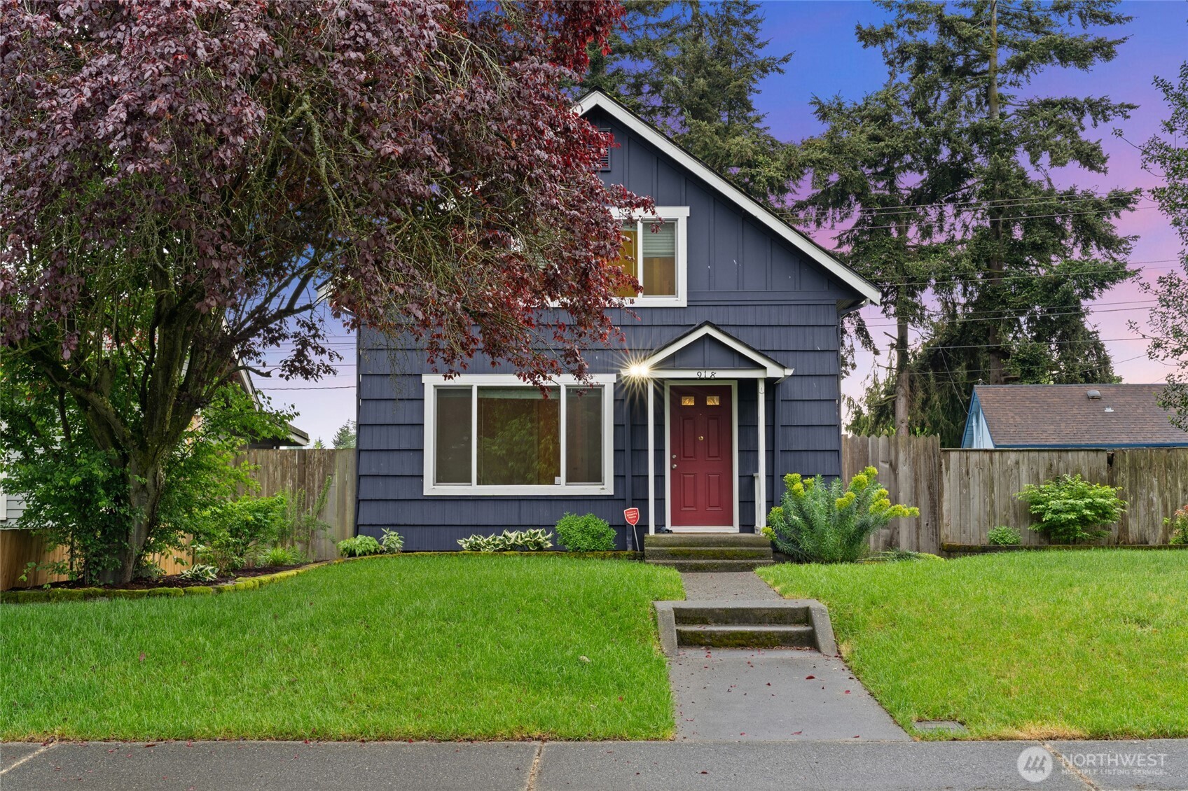 918 Maple Street Everett, WA 98201 - Photo 1 of 30