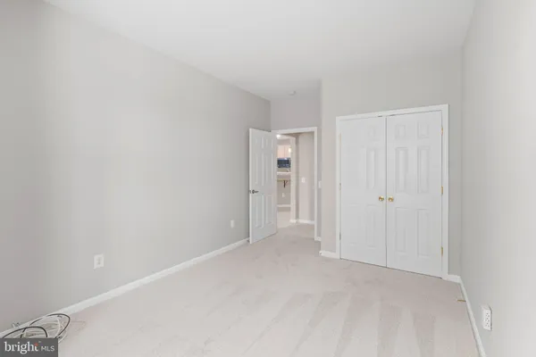 $325,000 | 2607 Chapel Lake Drive, Unit 107, Gambrills, MD 21054