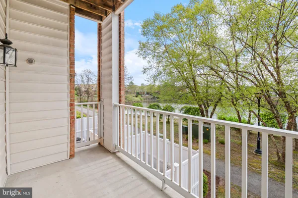 $325,000 | 2607 Chapel Lake Drive, Unit 107, Gambrills, MD 21054