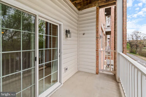 $325,000 | 2607 Chapel Lake Drive, Unit 107, Gambrills, MD 21054