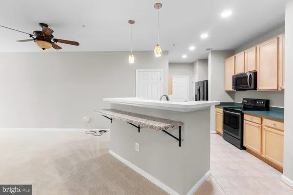 $325,000 | 2607 Chapel Lake Drive, Unit 107, Gambrills, MD 21054