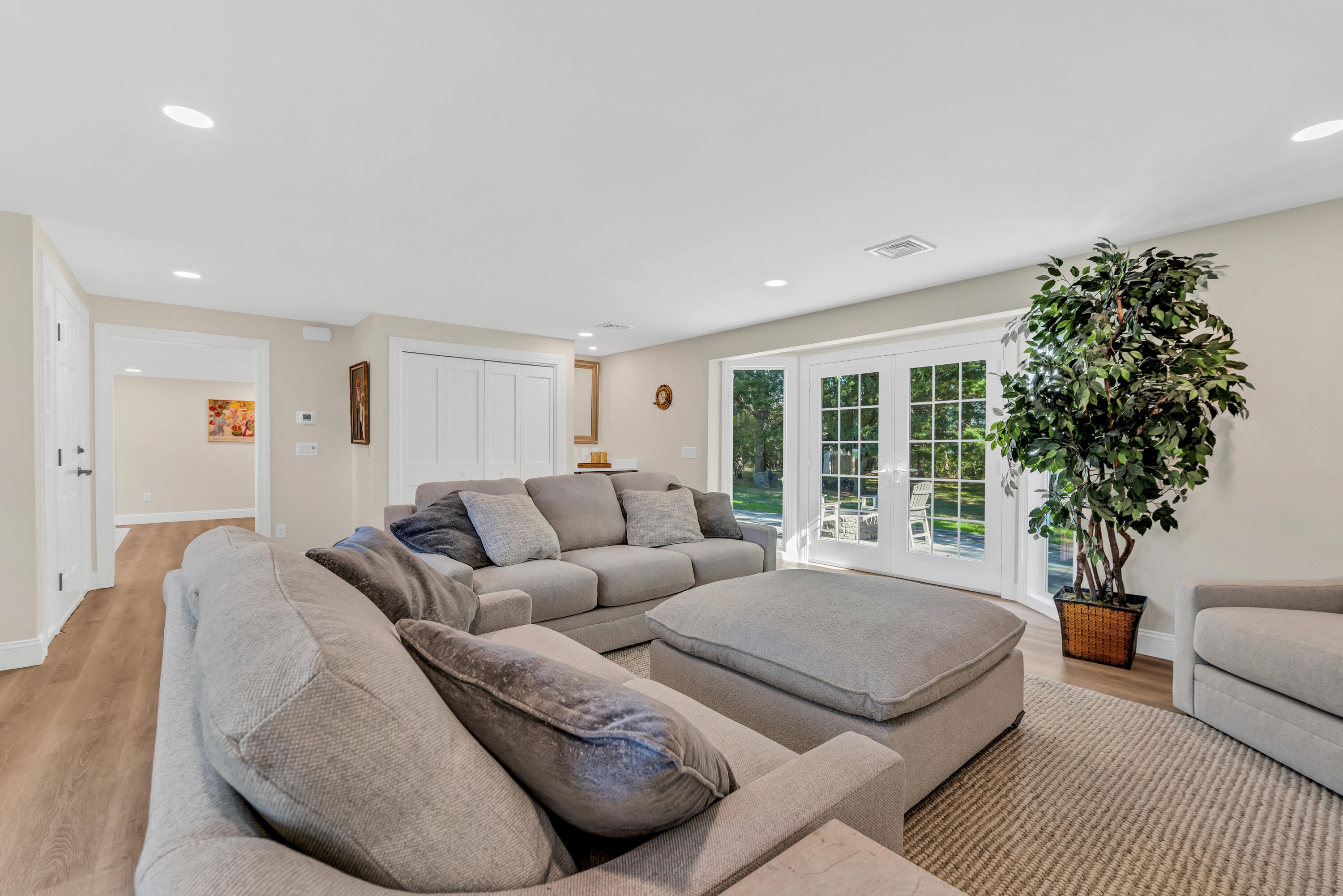 91 Depot Road West West Harwich, MA 02671 - Photo 4 of 28 26-IMGP1010