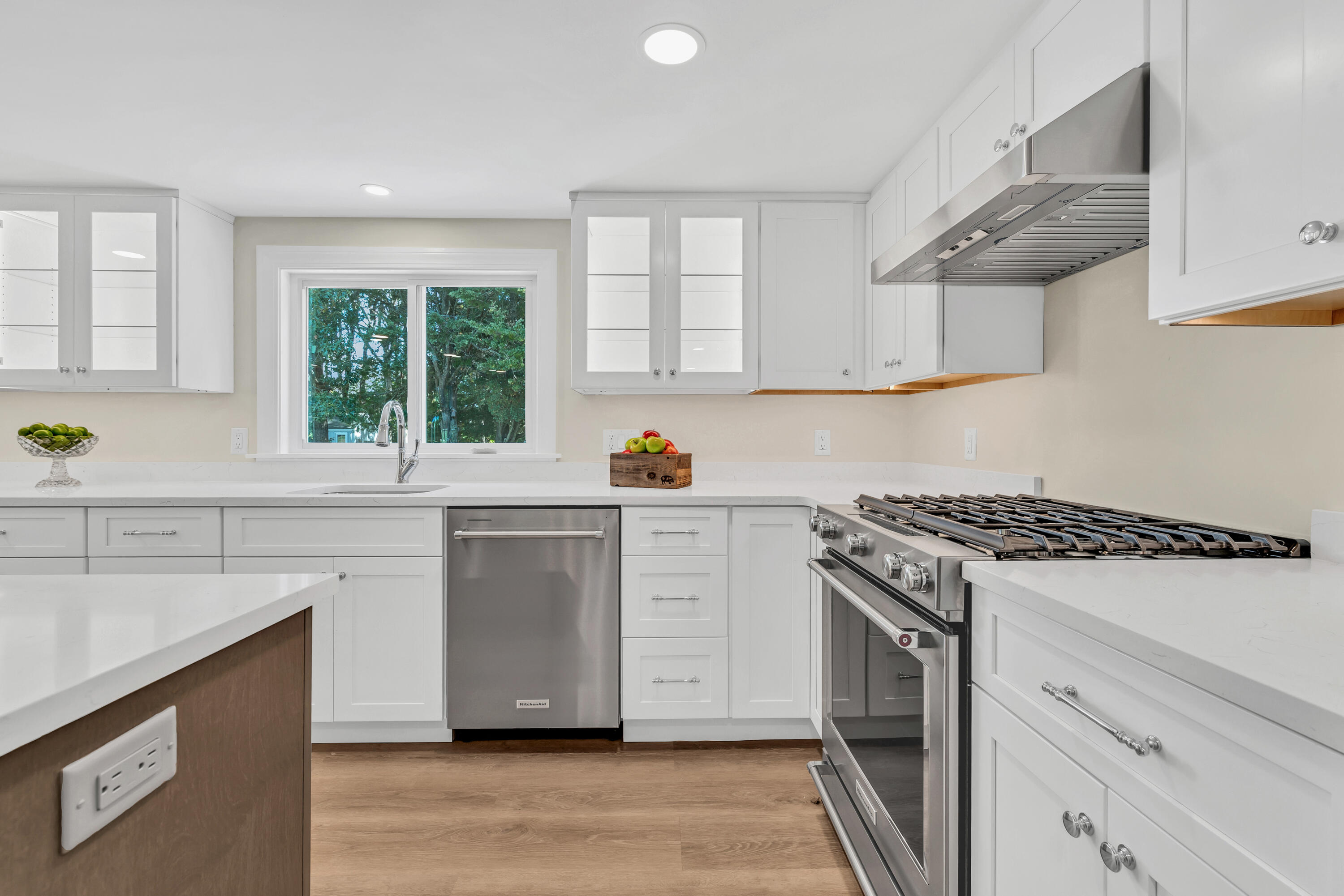 91 Depot Road West West Harwich, MA 02671 - Photo 8 of 28 37-IMGP1043