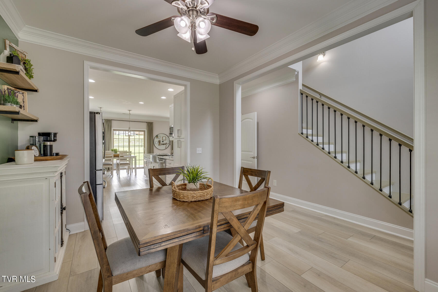 2924 Viewforth Court Kingsport, TN 37664 - Photo 6 of 51 019