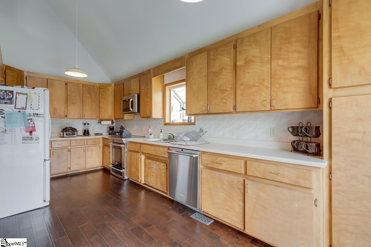 29 Chestnut Ridge Drive Inman, SC 29349 - Photo 8 of 36