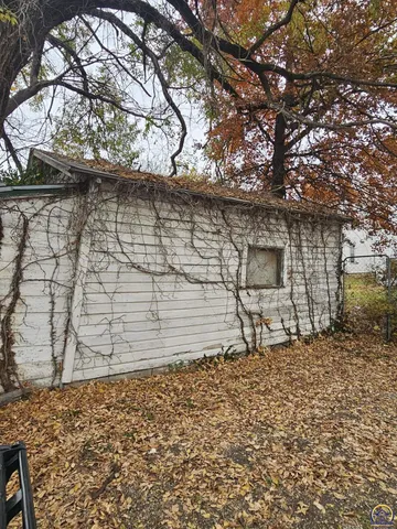 $60,000 | 605 Southwest 8th Avenue, Topeka, KS 66612