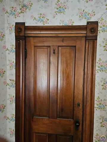 $60,000 | 605 Southwest 8th Avenue, Topeka, KS 66612