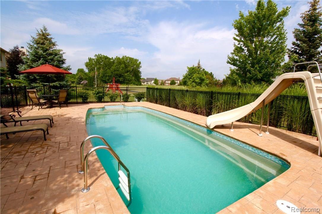 48167 Inveraray Road Canton, MI 48188 - Photo 4 of 37 Can you say STAYcation?