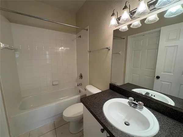 $1,700 | 2148 Chianti Place, Unit 131, Palm Harbor, FL 34683