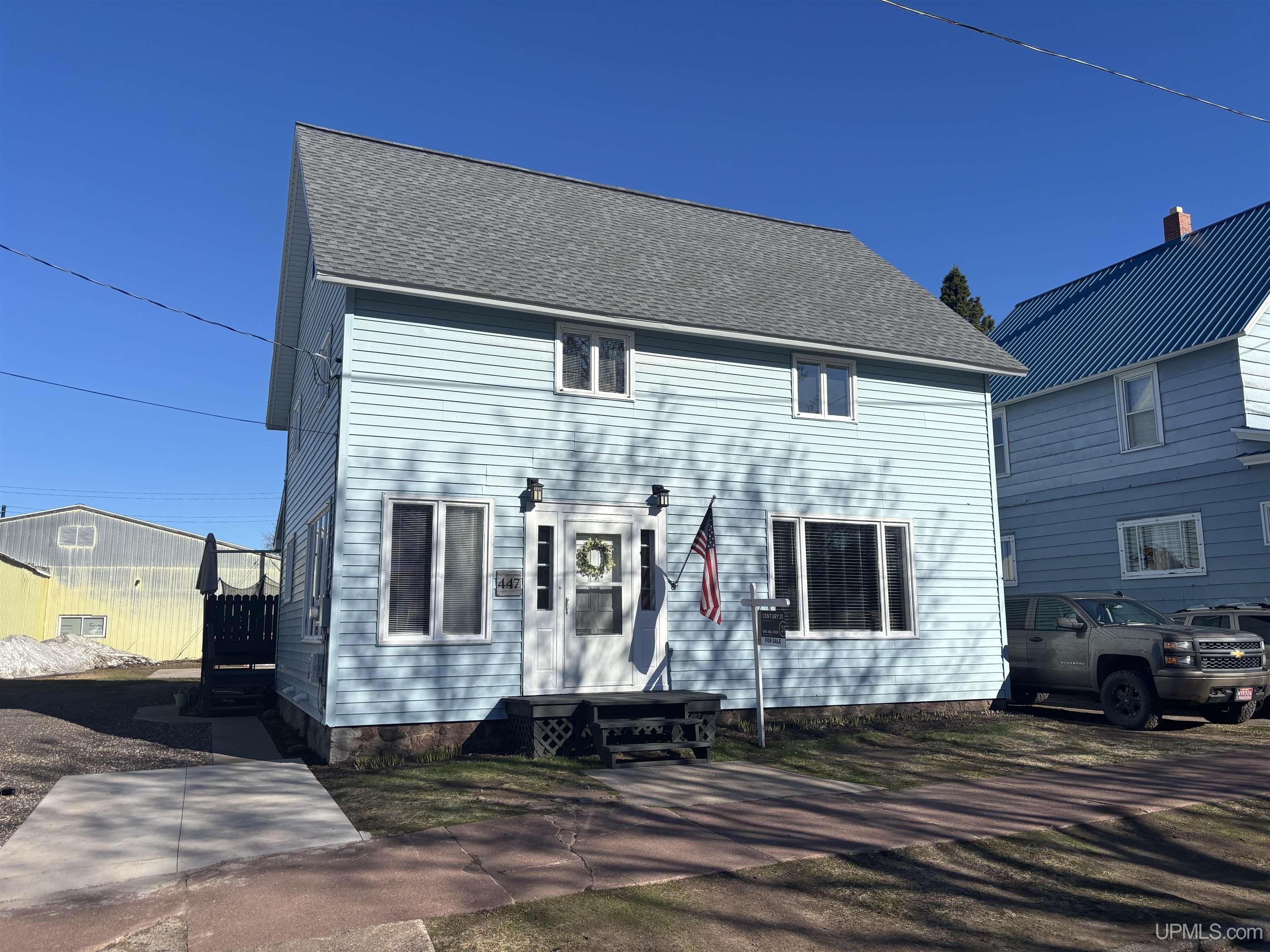 447 Kearsarge Street Laurium, MI 49913 - Photo 1 of 38