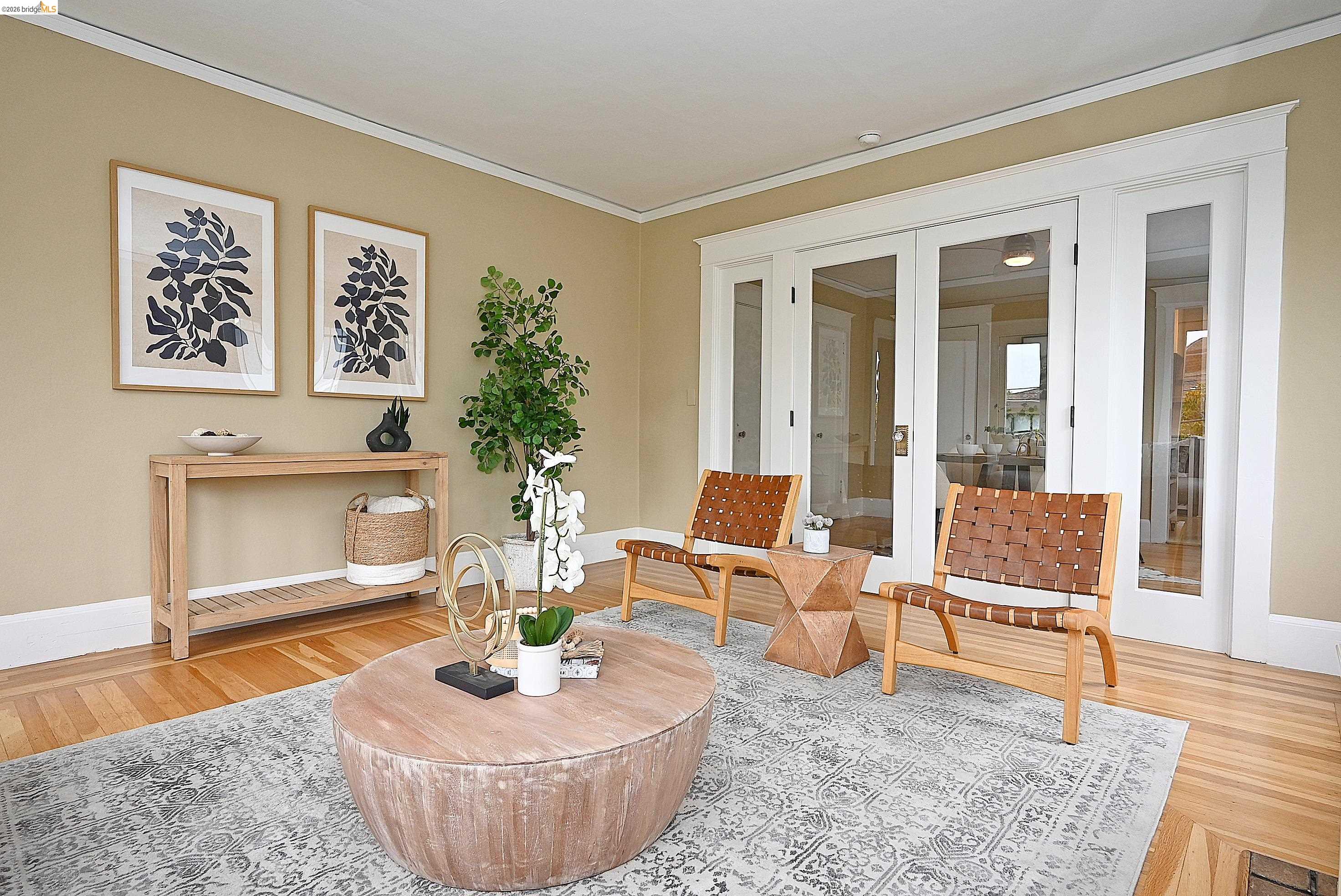 1301 Bonita Avenue, Unit 3 Berkeley, CA 94709 - Photo 6 of 48 Sitting room
