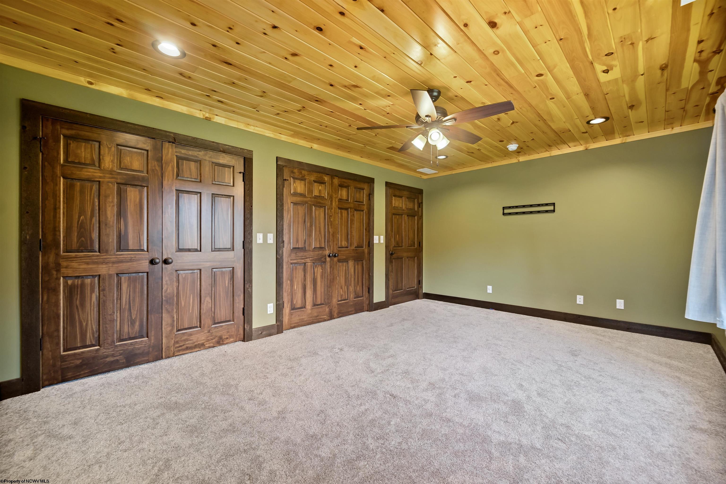 1935 Ward Road Elkins, WV 26241 - Photo 21 of 41 Gallery Image 21