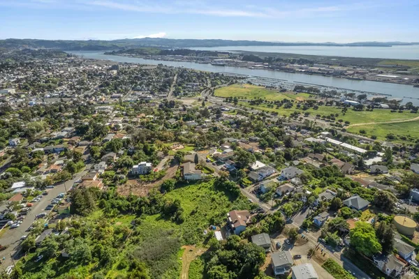 $95,000 | 1 Harrier Avenue, Vallejo, CA 94590