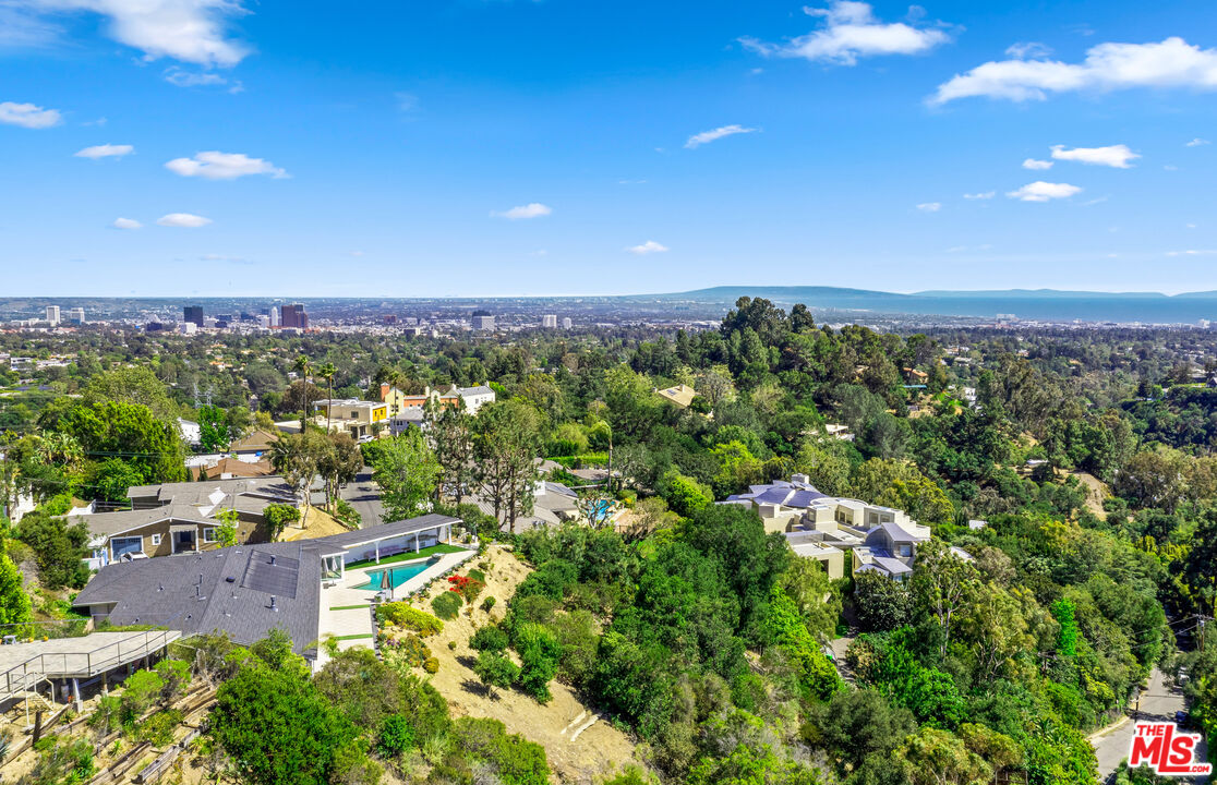 849 Glenmere Way Los Angeles, CA 90049 - Photo 47 of 51 an aerial view of a city