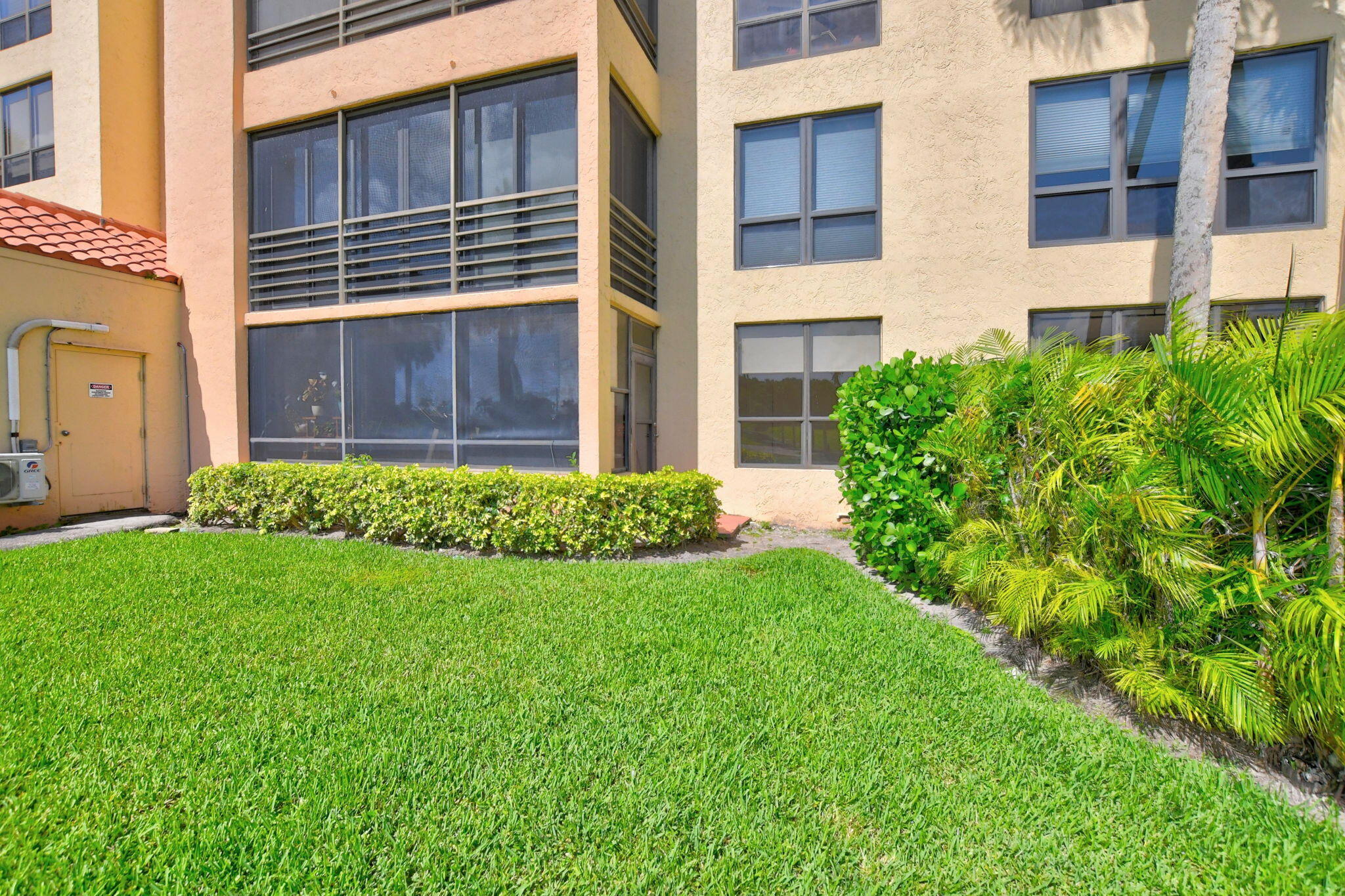 7153 Promenade Drive, Unit 101 Boca Raton, FL 33433 - Photo 25 of 50 43-web-or-mls-DSC_2528