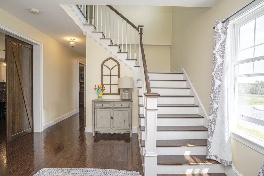 145 Mendall Road Acushnet, MA 02743 - Photo 5 of 42