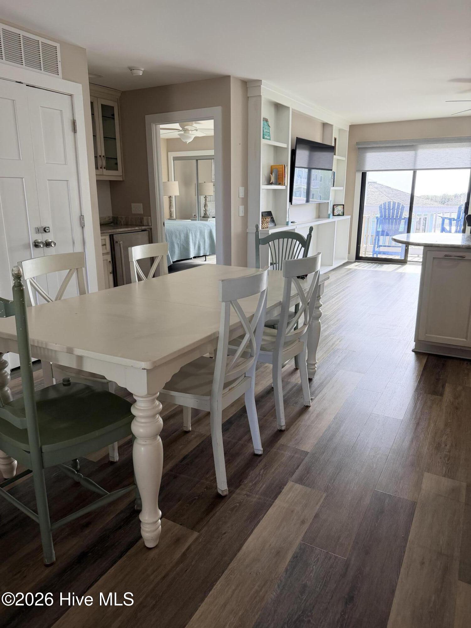 9201 Coast Guard Road, Unit D206 Emerald Isle, NC 28594 - Photo 2 of 19 IMG_4733
