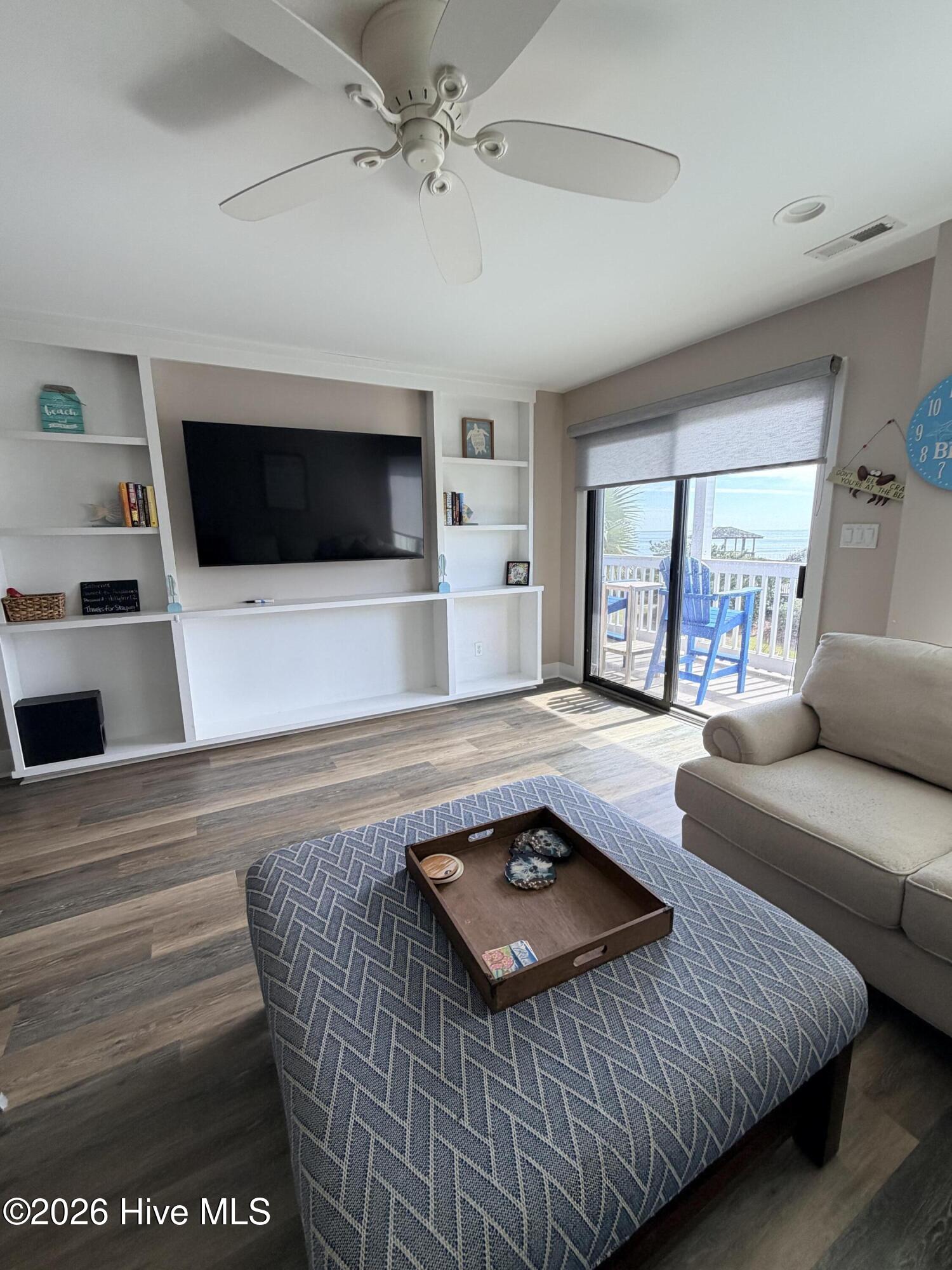 9201 Coast Guard Road, Unit D206 Emerald Isle, NC 28594 - Photo 5 of 13 IMG_4723