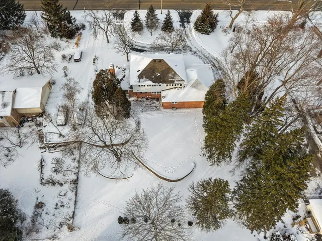 $894,999 | 15165 West Burleigh Road, Brookfield, WI 53005