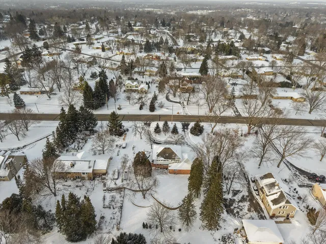 $894,999 | 15165 West Burleigh Road, Brookfield, WI 53005