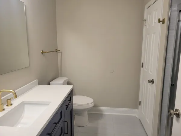 $1,825 | 817 South Kedzie Avenue, Unit 1, Chicago, IL 60612