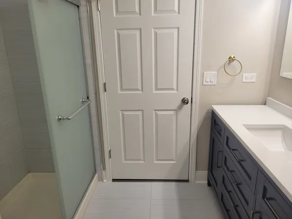 $1,825 | 817 South Kedzie Avenue, Unit 1, Chicago, IL 60612