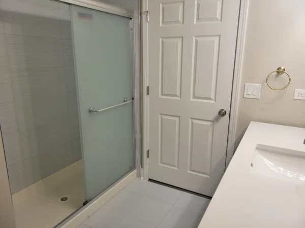 $1,825 | 817 South Kedzie Avenue, Unit 1, Chicago, IL 60612