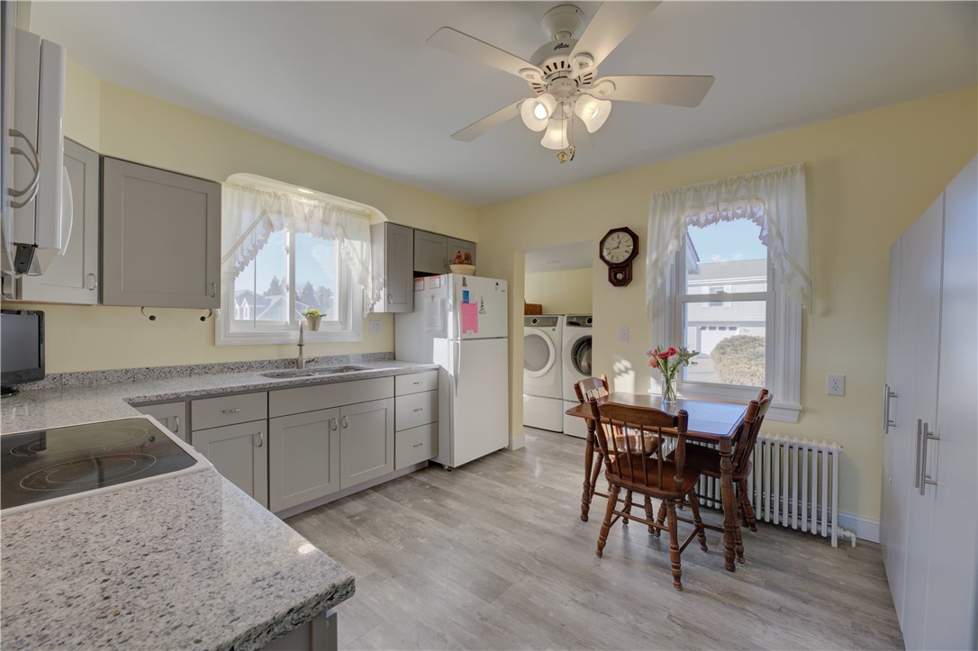 40 Draper Avenue Middletown, RI 02842 - Photo 11 of 43 Gallery Image 11